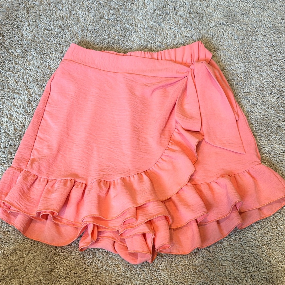 Vestique Pink/Salmon ruffled skort size S